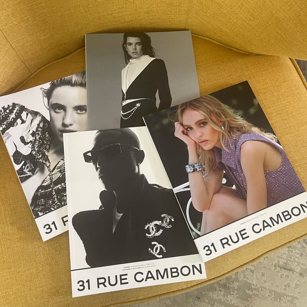 Chanel magazines
